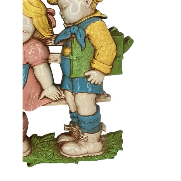 Vintage 1977 Homco Plastic Boy And Girl On Park Bench Wall Hanging, Made In USA - Picture 6 of 12